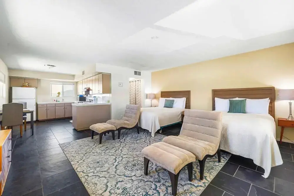 Photo - Lido Palms Resort and Spa