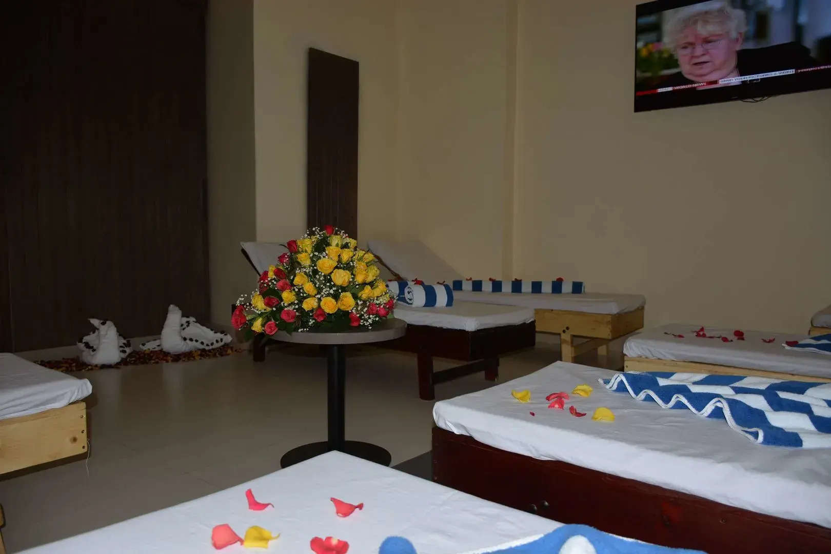 Photo - Azzeman Hotel