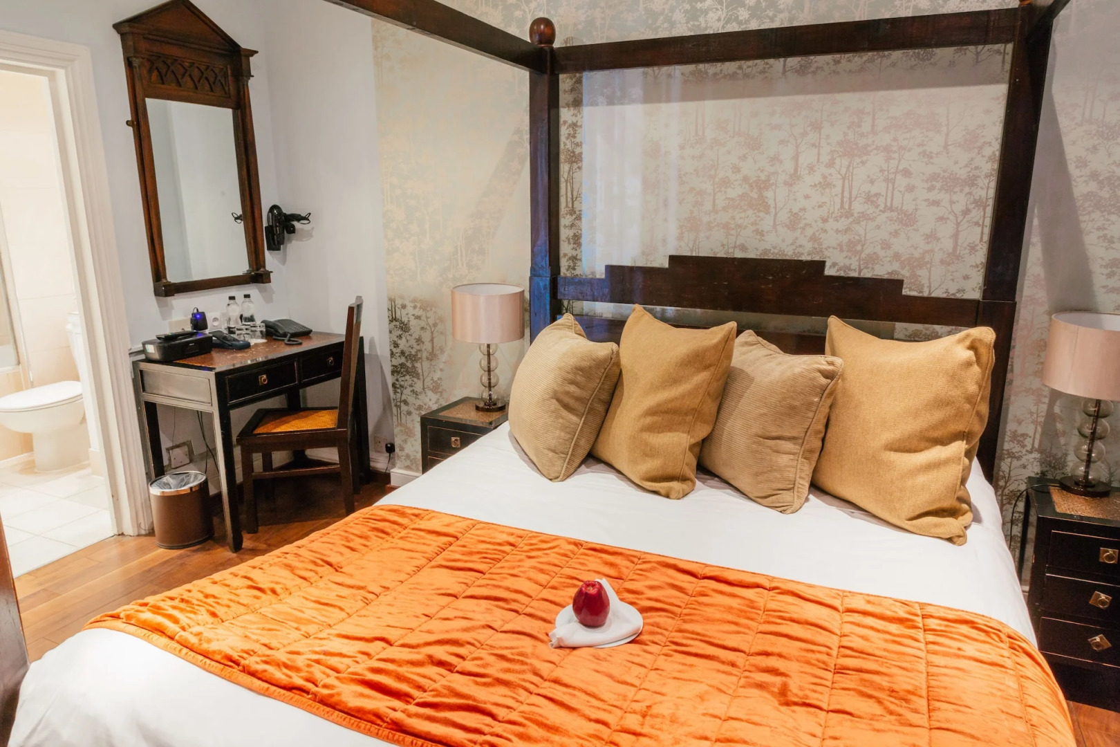 Photo - Twenty Nevern Square Hotel