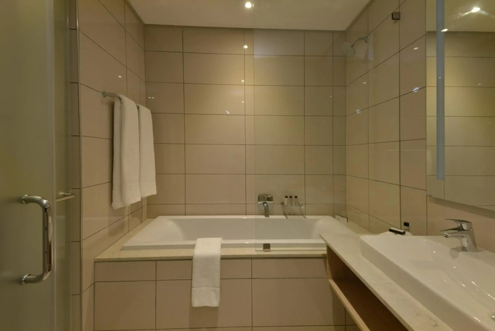 Photo - @Sandton Hotel