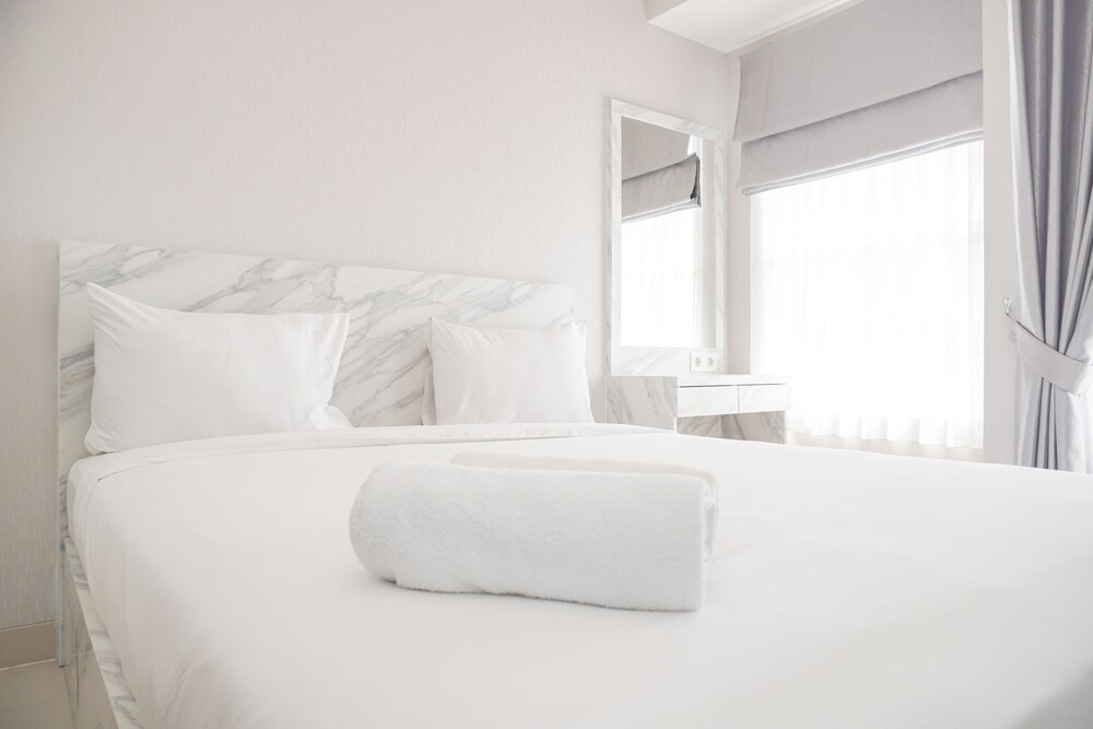 Modern Look And Comfy Studio Citra Living Apartment