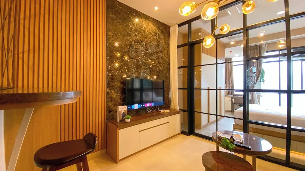 Nice And Homey 1Br At Sudirman Suites Apartment