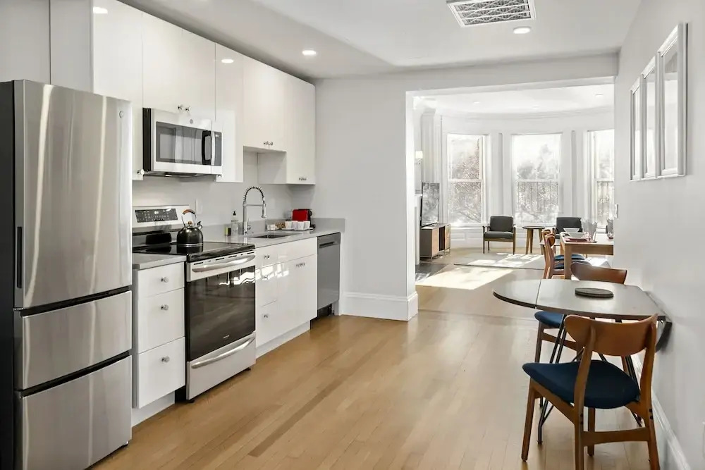 Photo - Charlesgate Suites