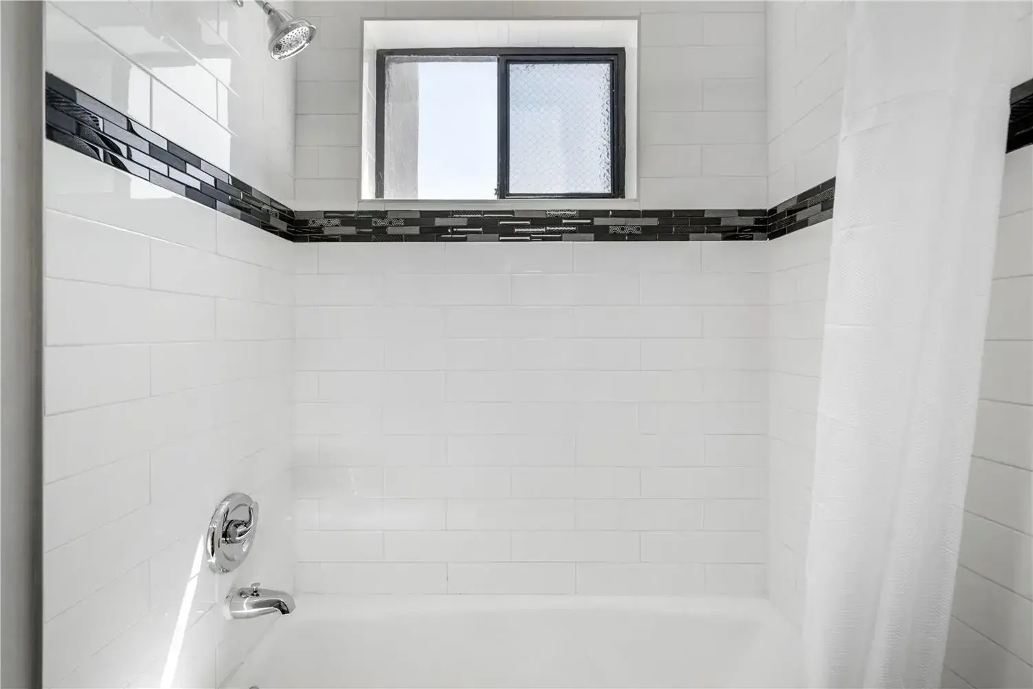 Photo - SureStay Hotel by Best Western Beverly Hills West LA