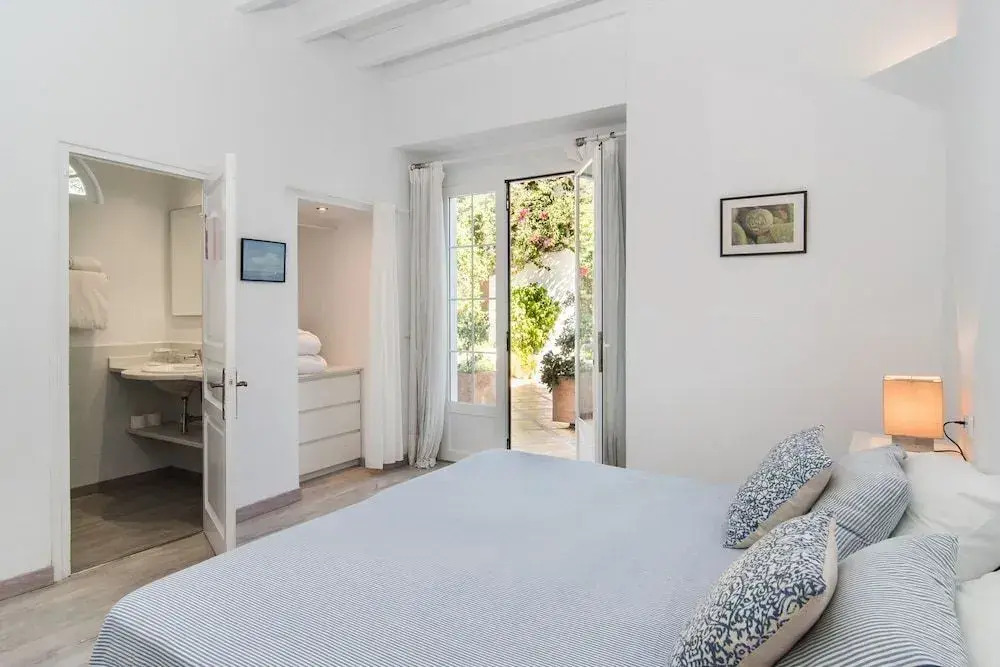 Photo - The Sea Club