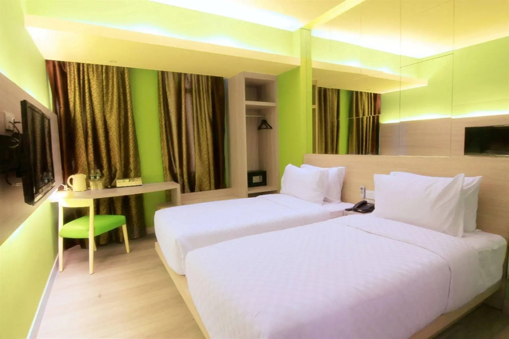 Photo - Royal City Hotel Jakarta