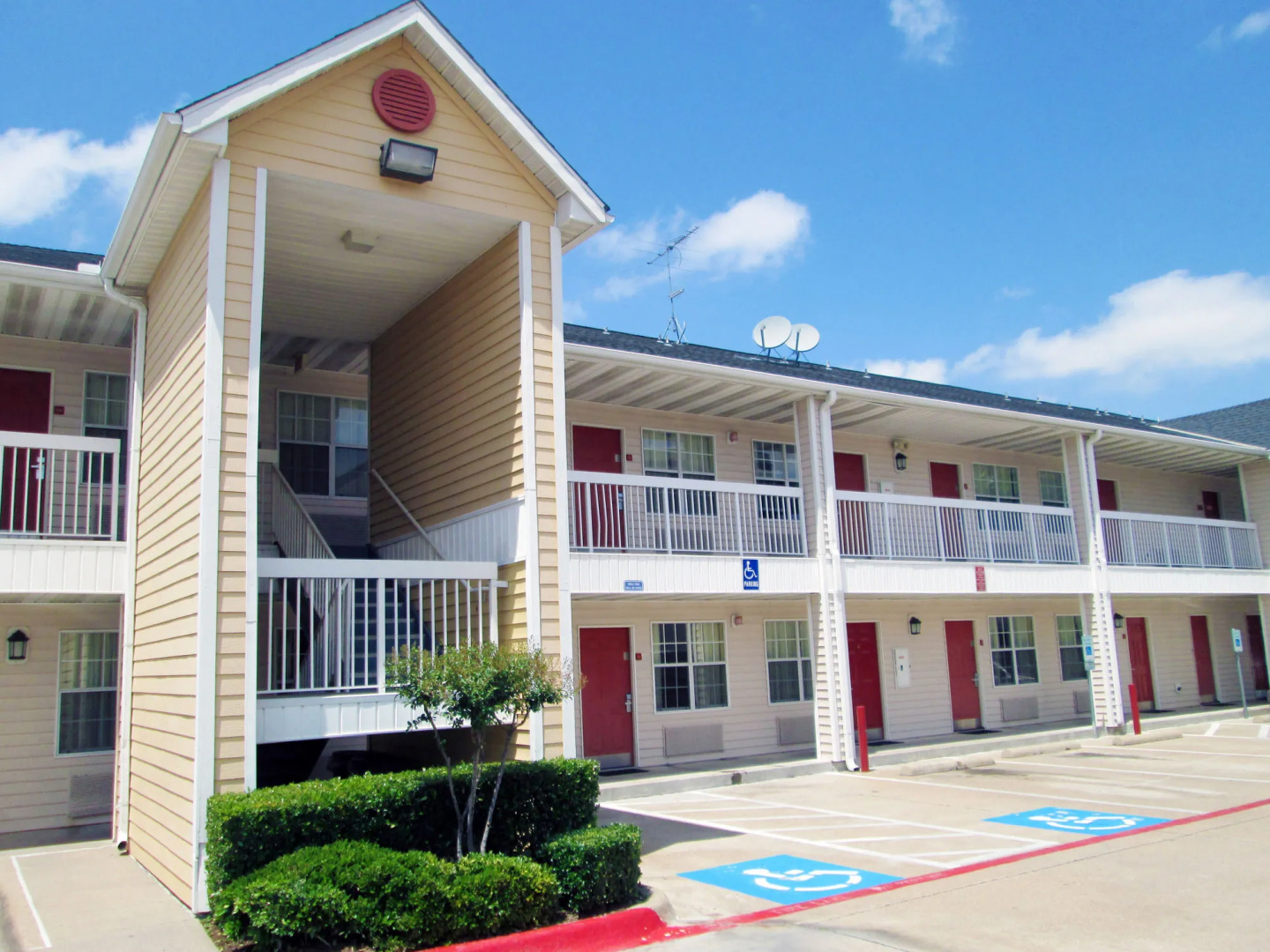 Foto - HomeTowne Studios by Red Roof Dallas - North Addison - Tollway