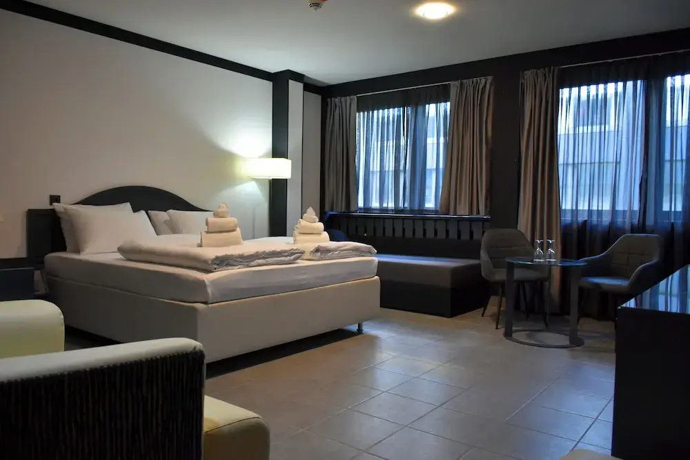 Photo - TIBET HOTEL am Airport Düsseldorf-Ratingen