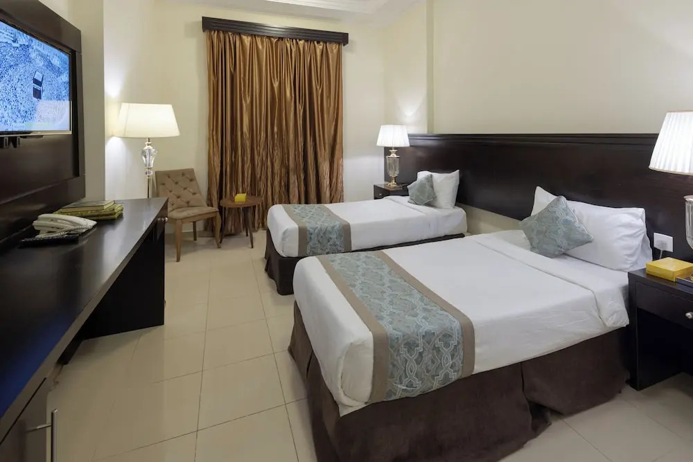 Photo - Snood Al Huda