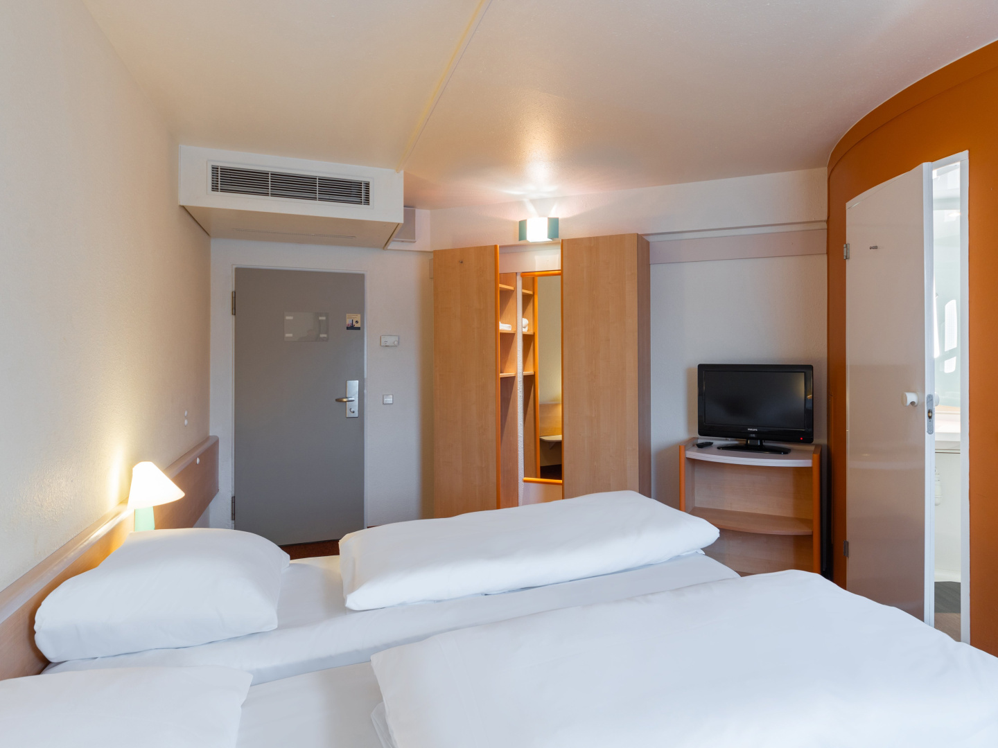 Foto - B&B HOTEL Wuppertal-City