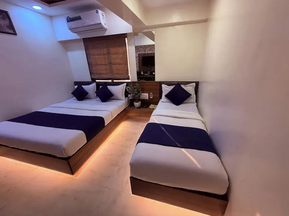 Photo - Hotel Ashyana - Near To Grant Road Station Mumbai
