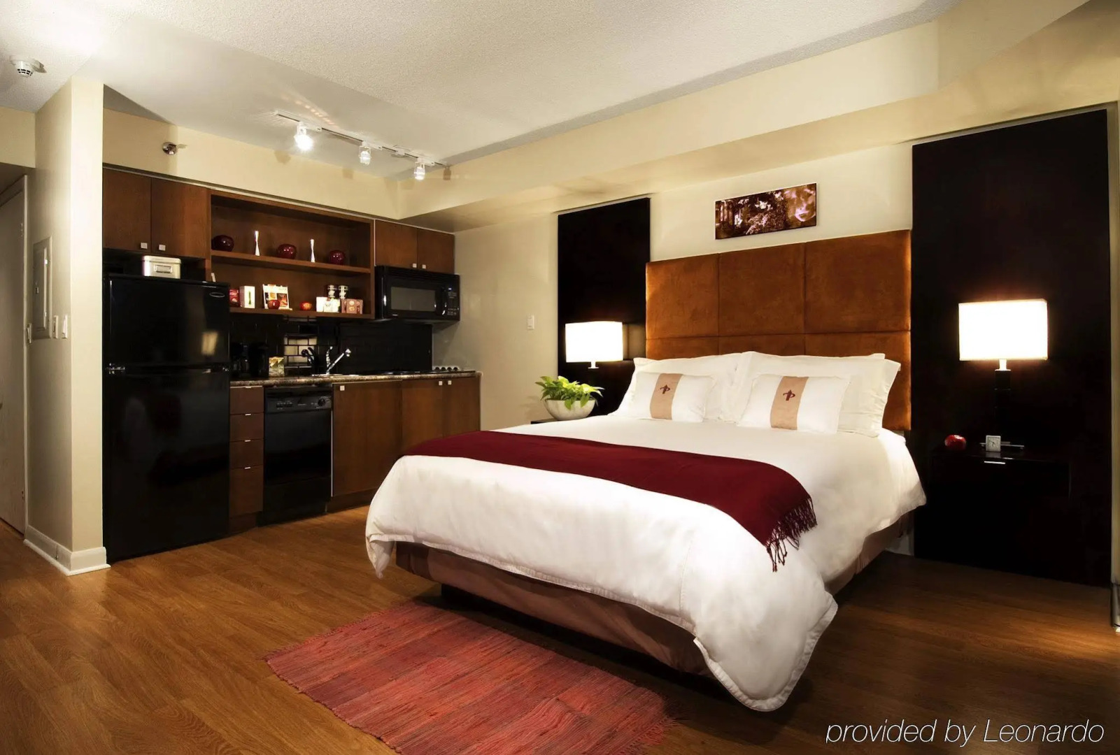 Photo - Pantages Hotel Toronto Centre