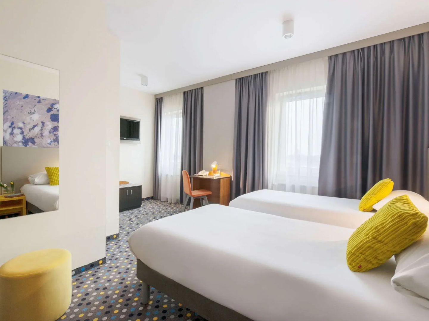 Photo - ibis Styles Warszawa West