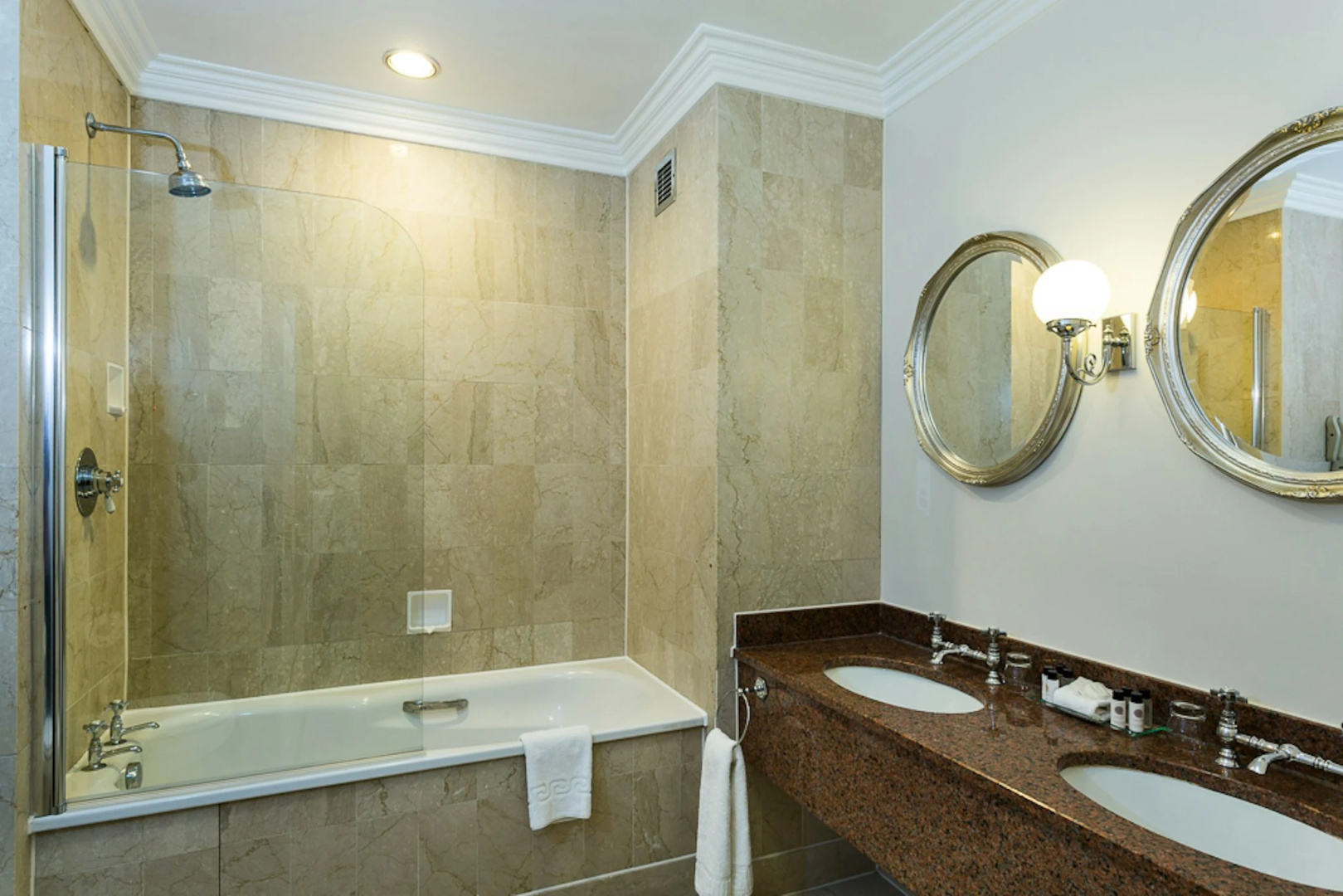 Foto - Down Hall Hotel