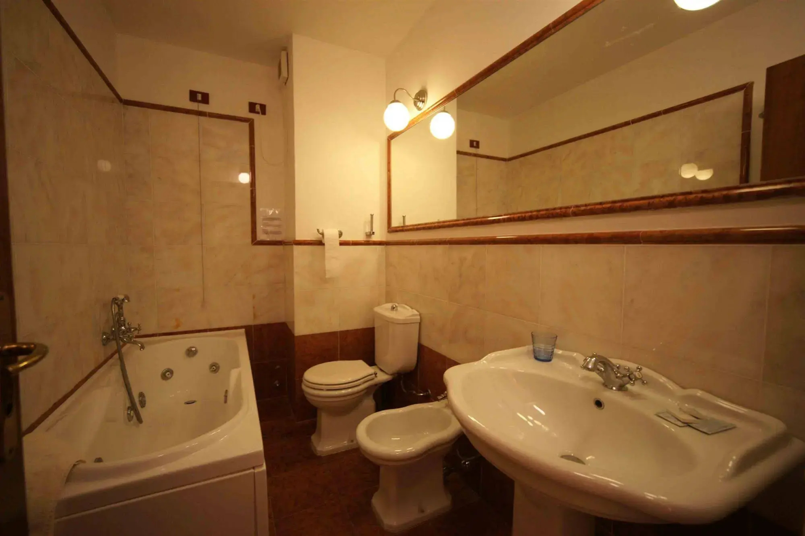 Photo - Hotel Liberty