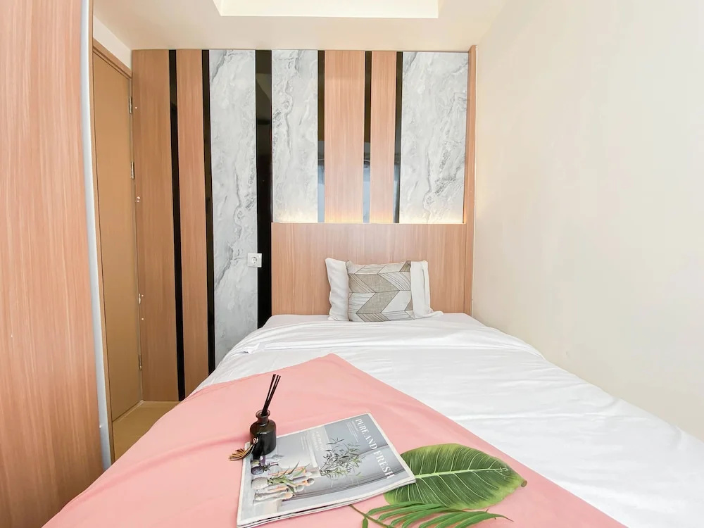 Homey And Modern 2Br At Meikarta Apartment