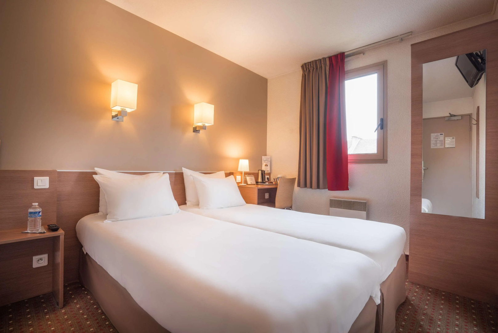 Foto - Hotel Kyriad Le Bourget Centre-Parc des Expositions