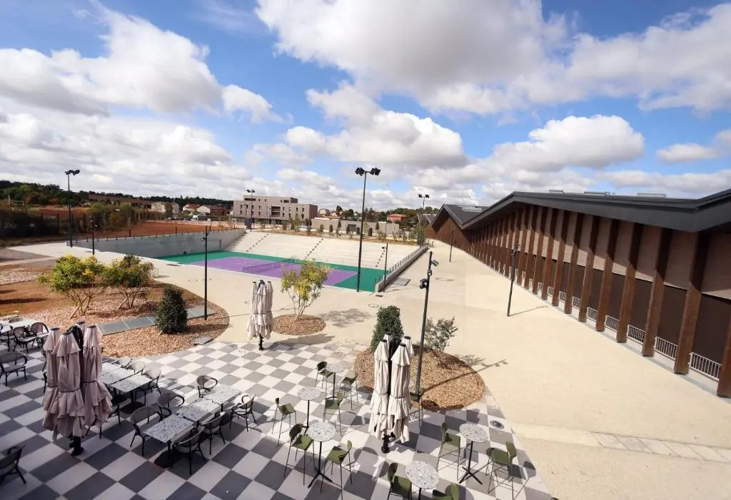 Photo - Aka Lodge Lyon Eurexpo Arena Stadium