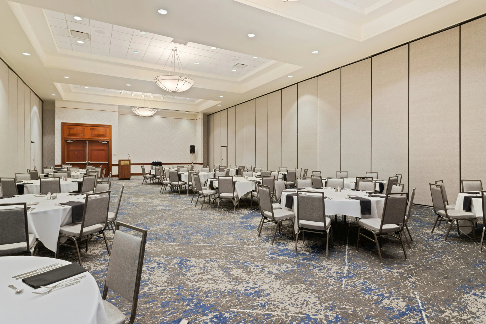 Photo - Embassy Suites by Hilton Tampa USF Near Busch Gardens