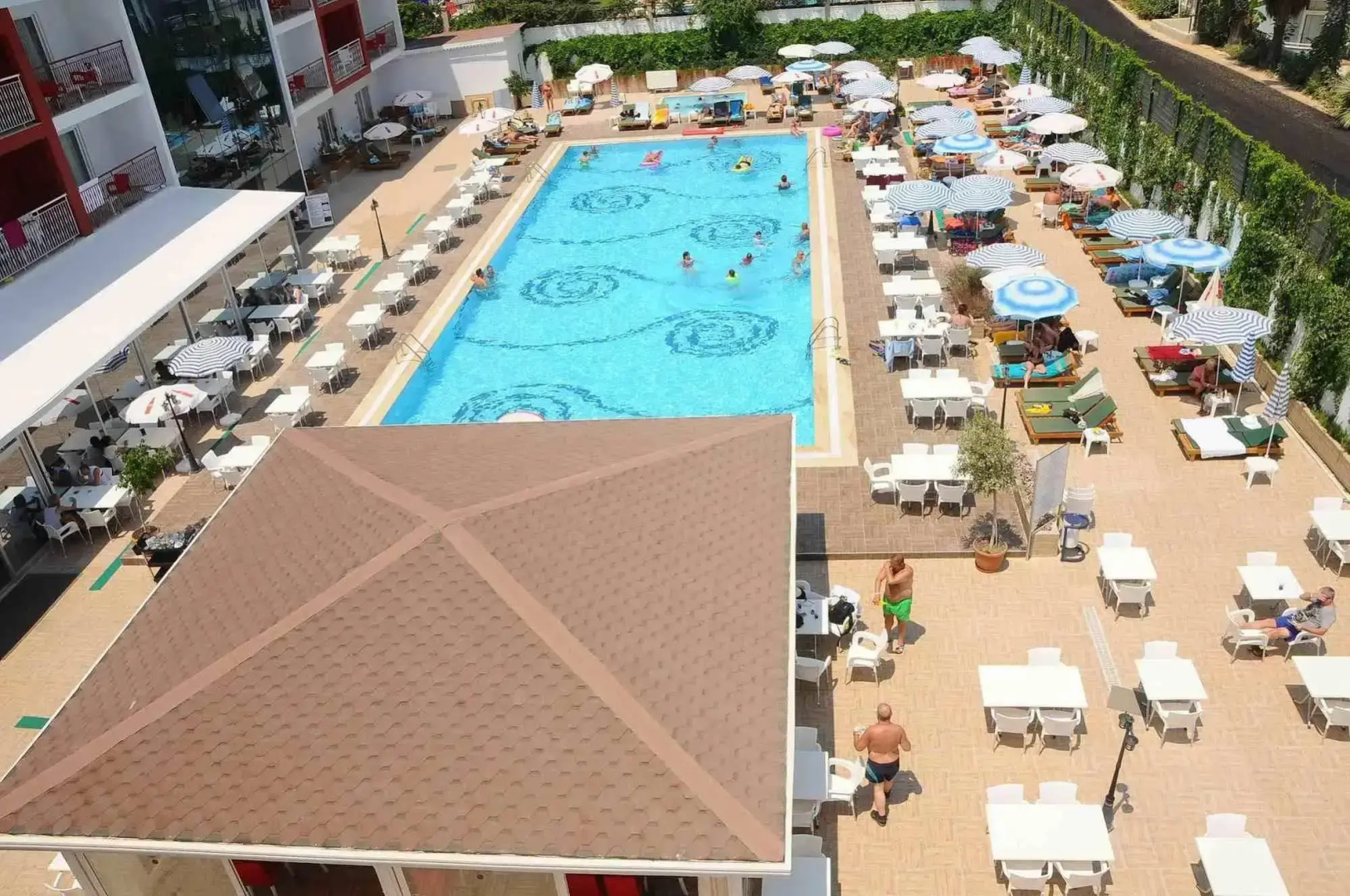 Photo - Side Legend Hotel