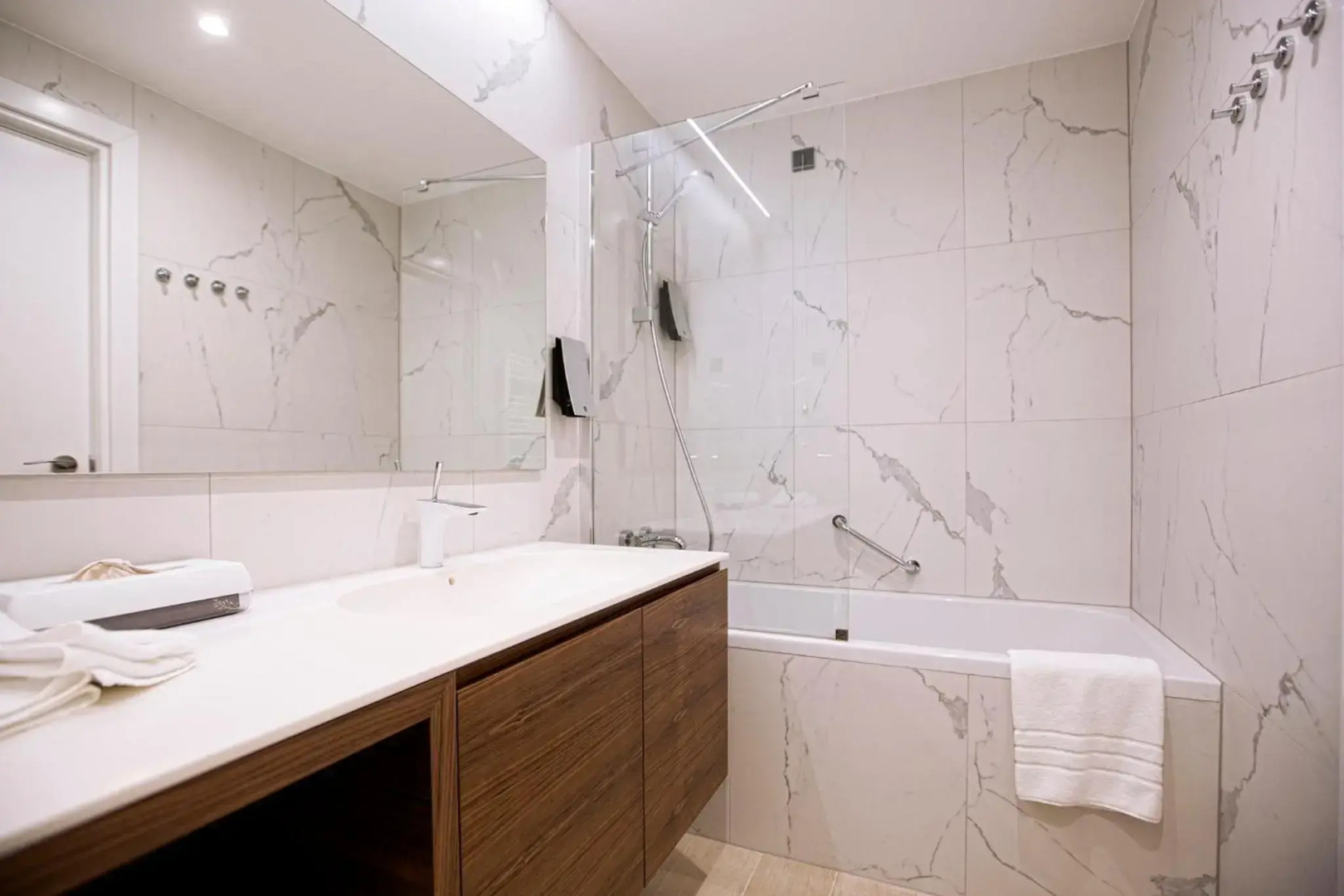 Photo - Marvie Hotel & Health
