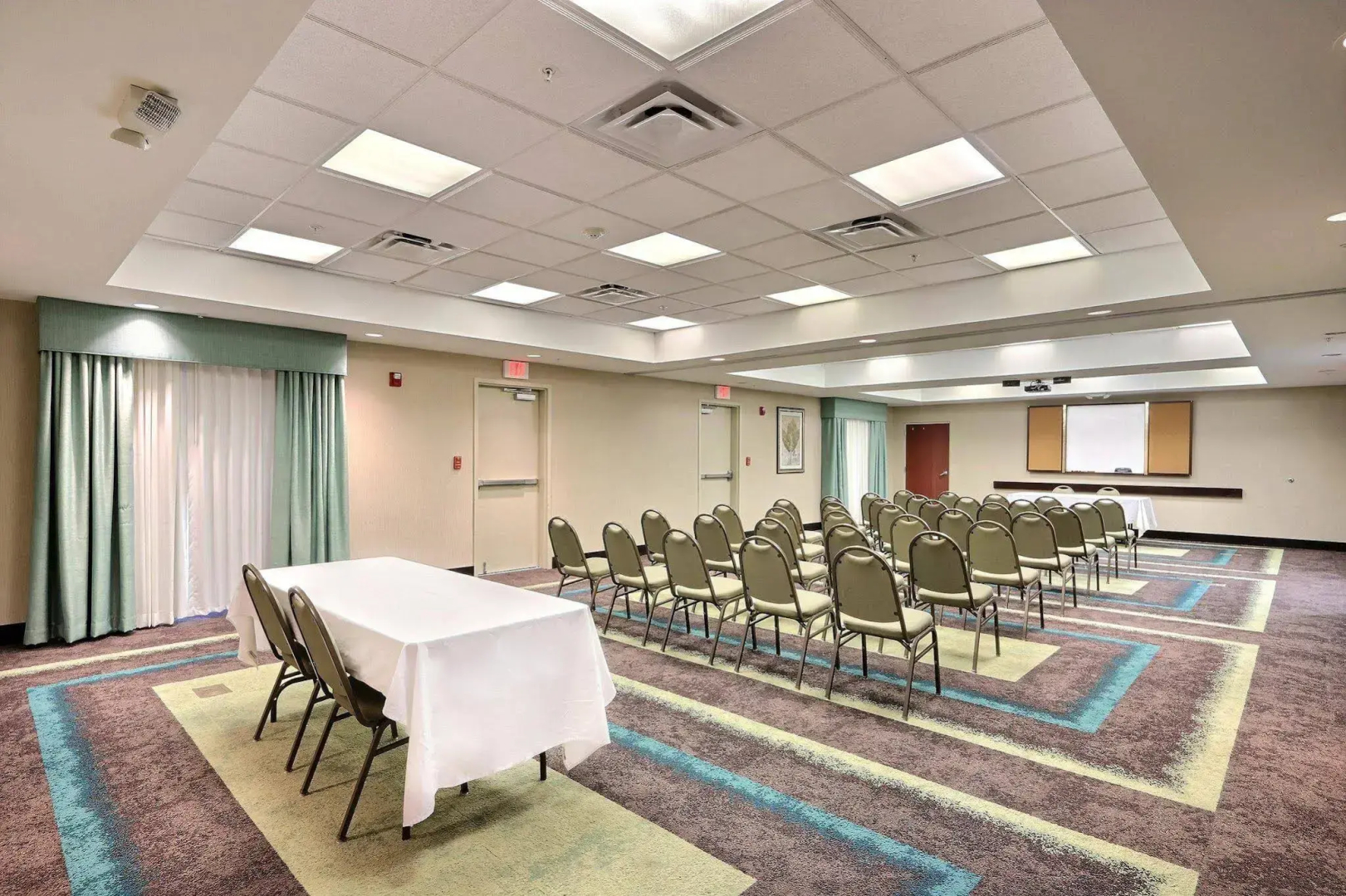 Photo - Hampton Inn & Suites Savannah - I-95 South - Gateway