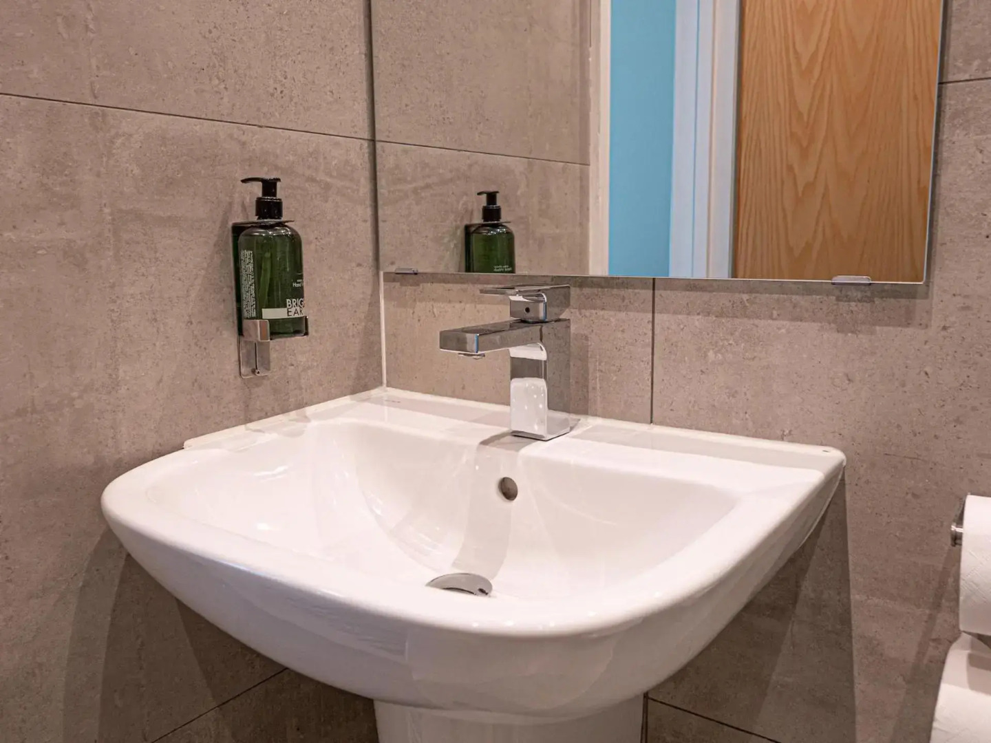 Photo - Shakespeare Hotel