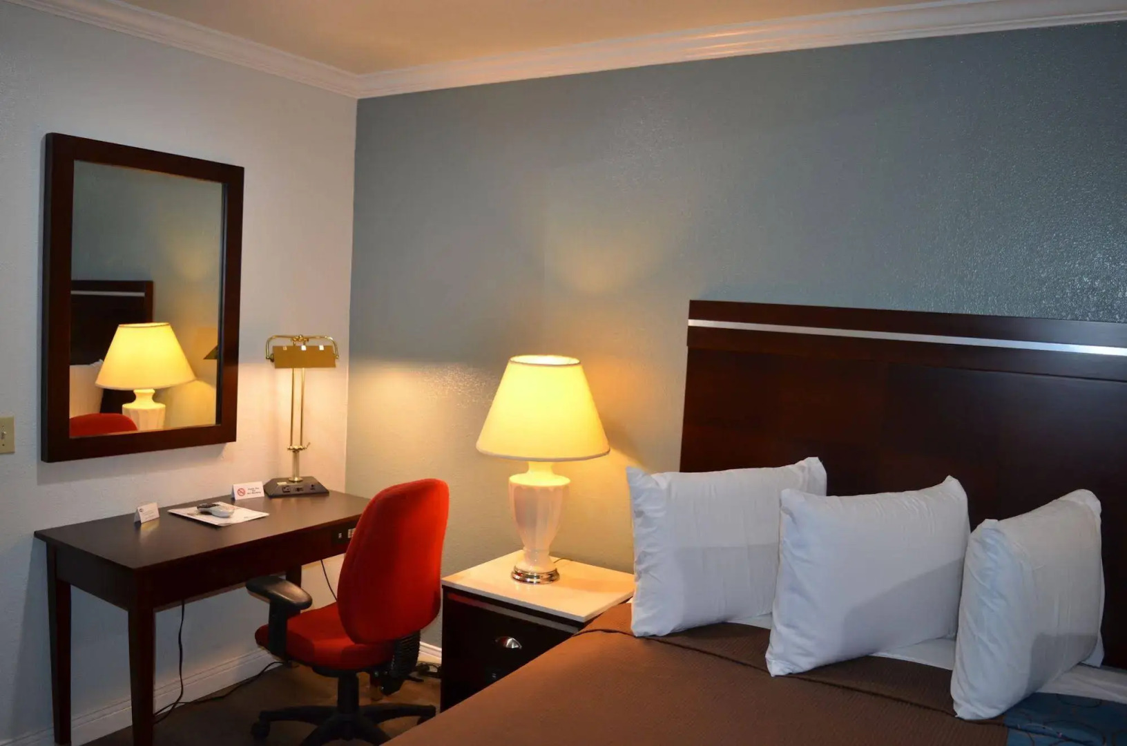 Foto - Welcome Inn Corona