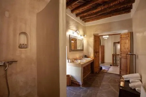 Photo - Riad KHOL Bohémia