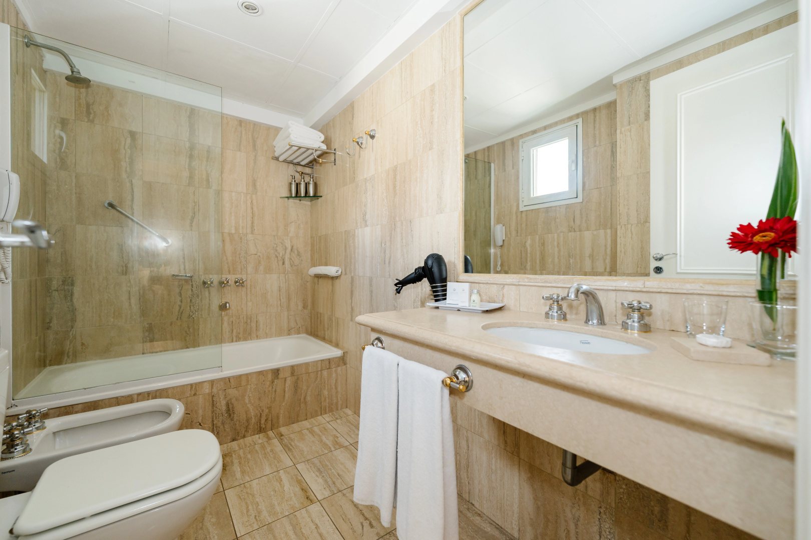 Foto - Loi Suites Recoleta Hotel