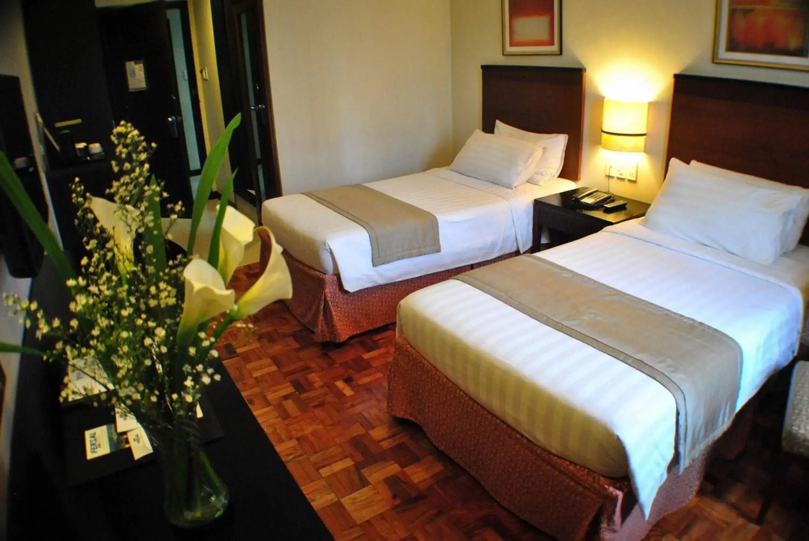 Photo - Fersal Hotel Neptune Makati