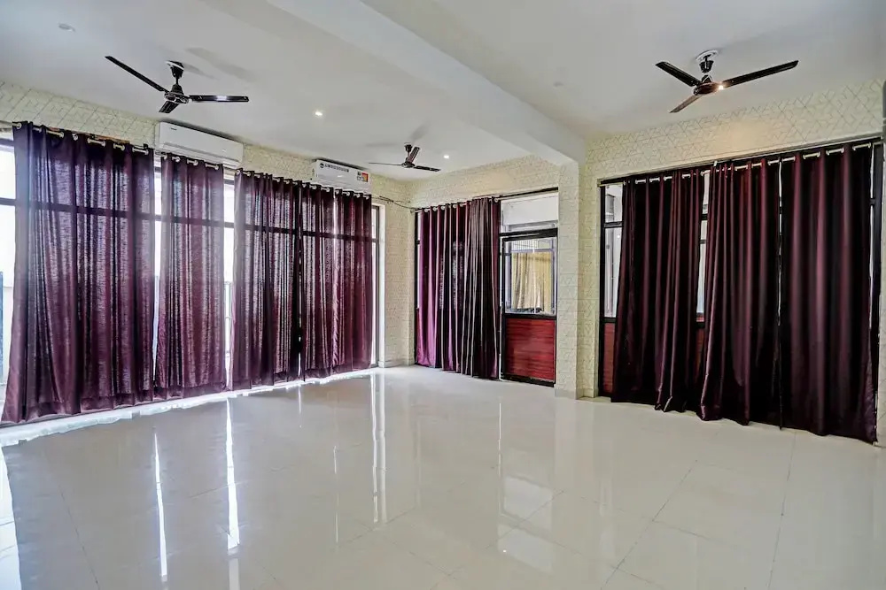 Photo - Shree Hotel