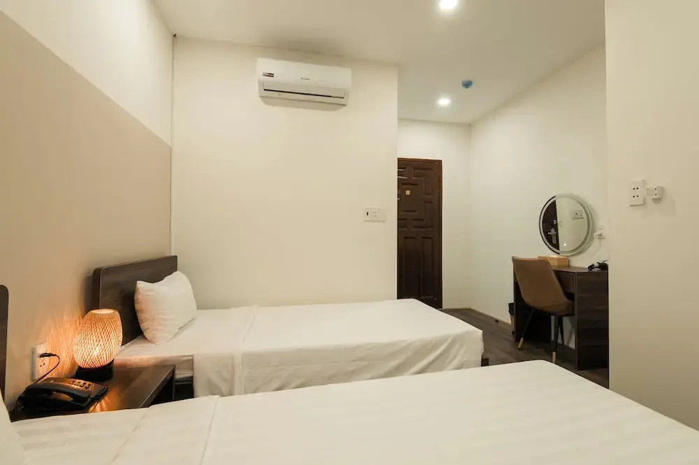 Photo - Cashew Inn