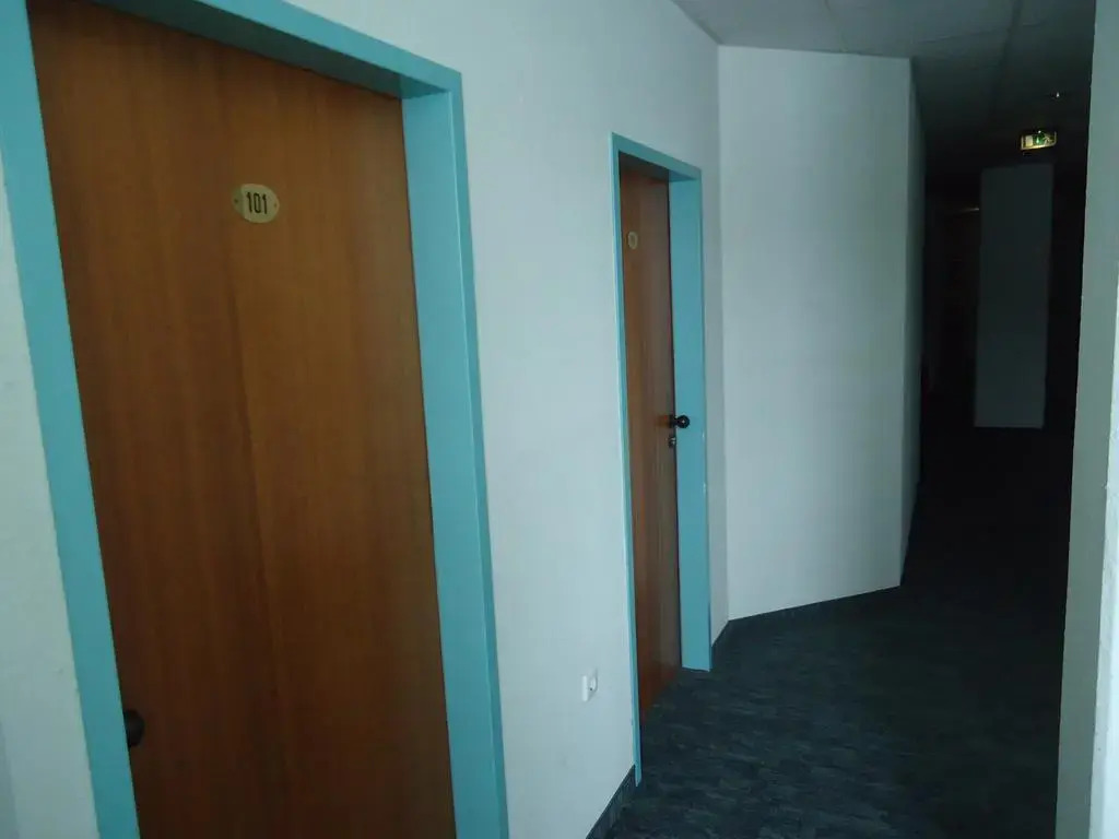 Photo - enjoyHotel garni Korntal Stuttgart b&b Parkplatz Sprinter Penny eTank