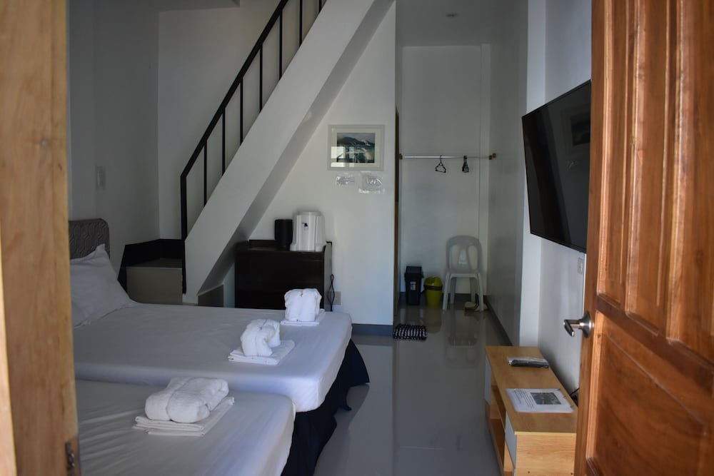 Seaside Travelers Inn by Camiguin Island Home