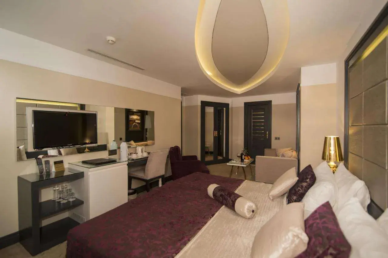 Photo - Mirilayon Hotel - Old Town