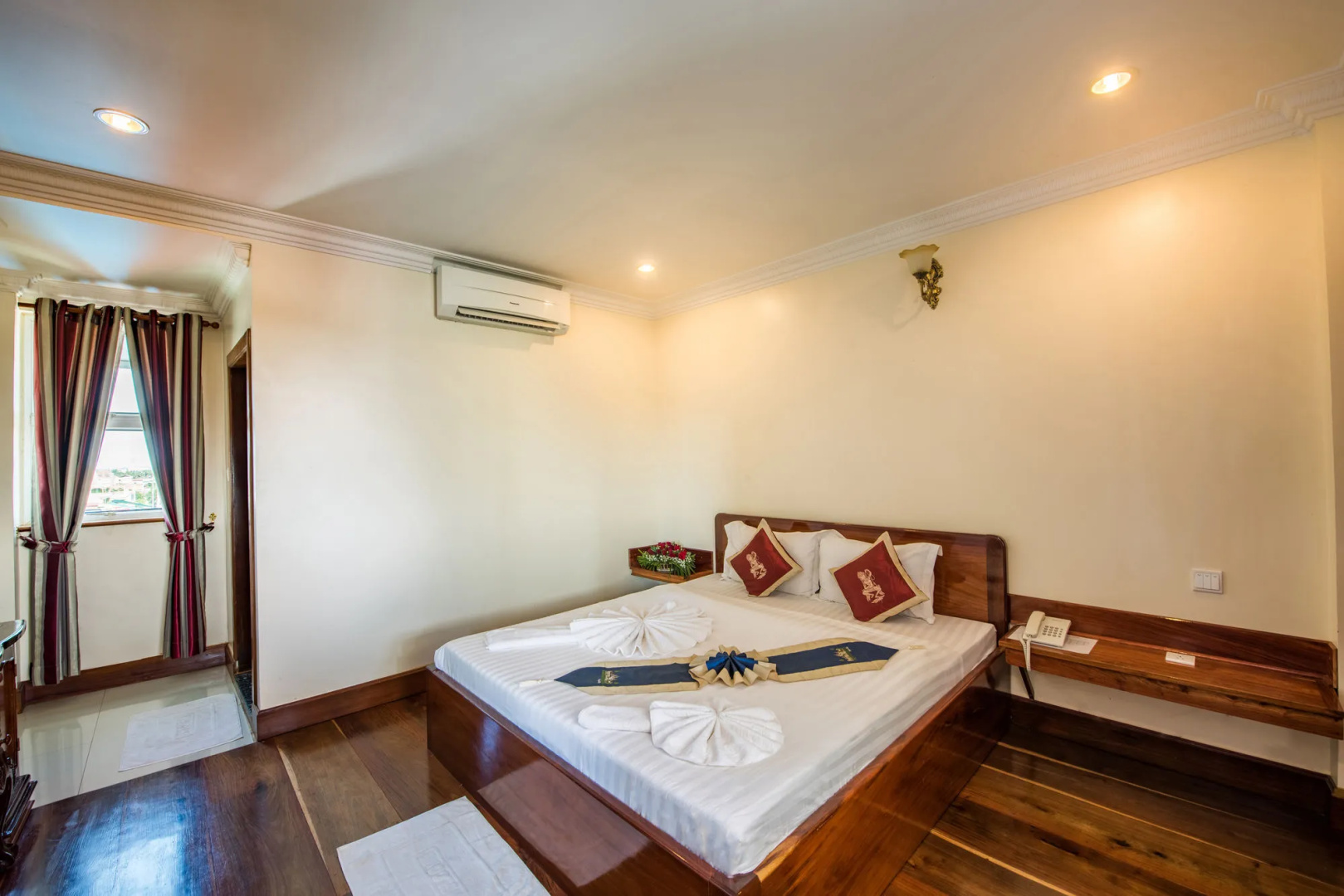 Photo - Seng Hout Hotel