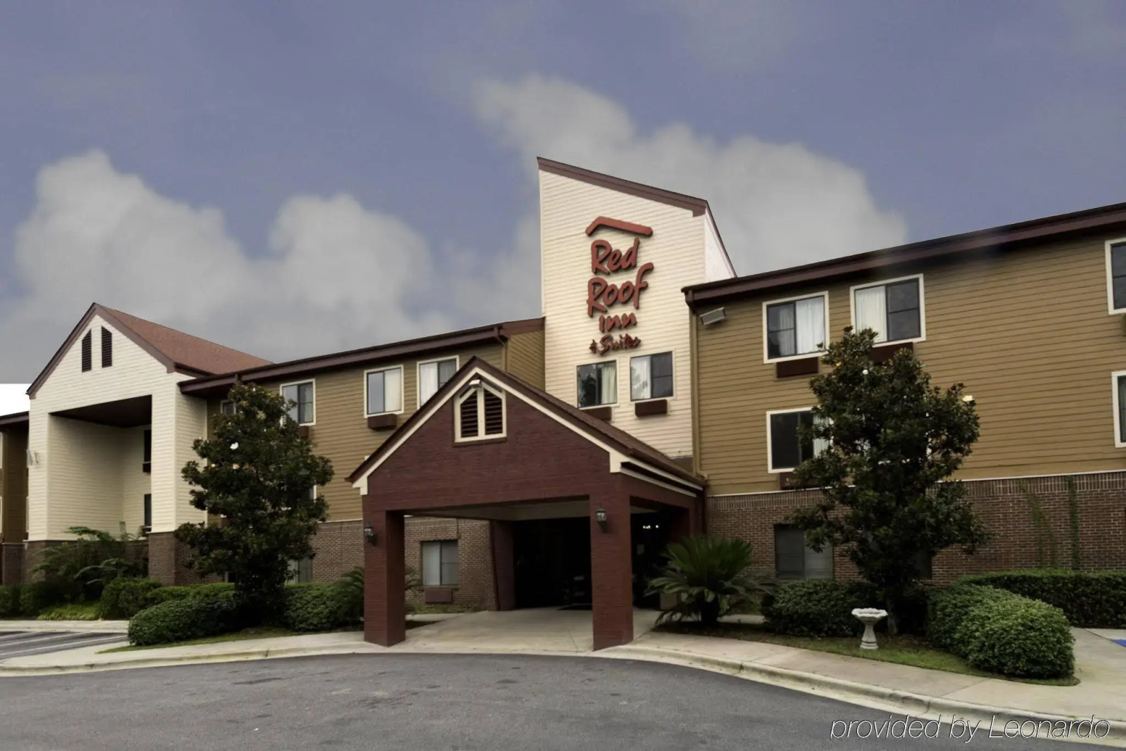 Photo - Red Roof Inn & Suites Savannah Airport