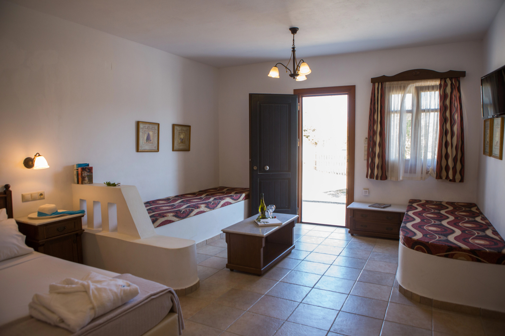 Photo - Plaza Beach Hotel