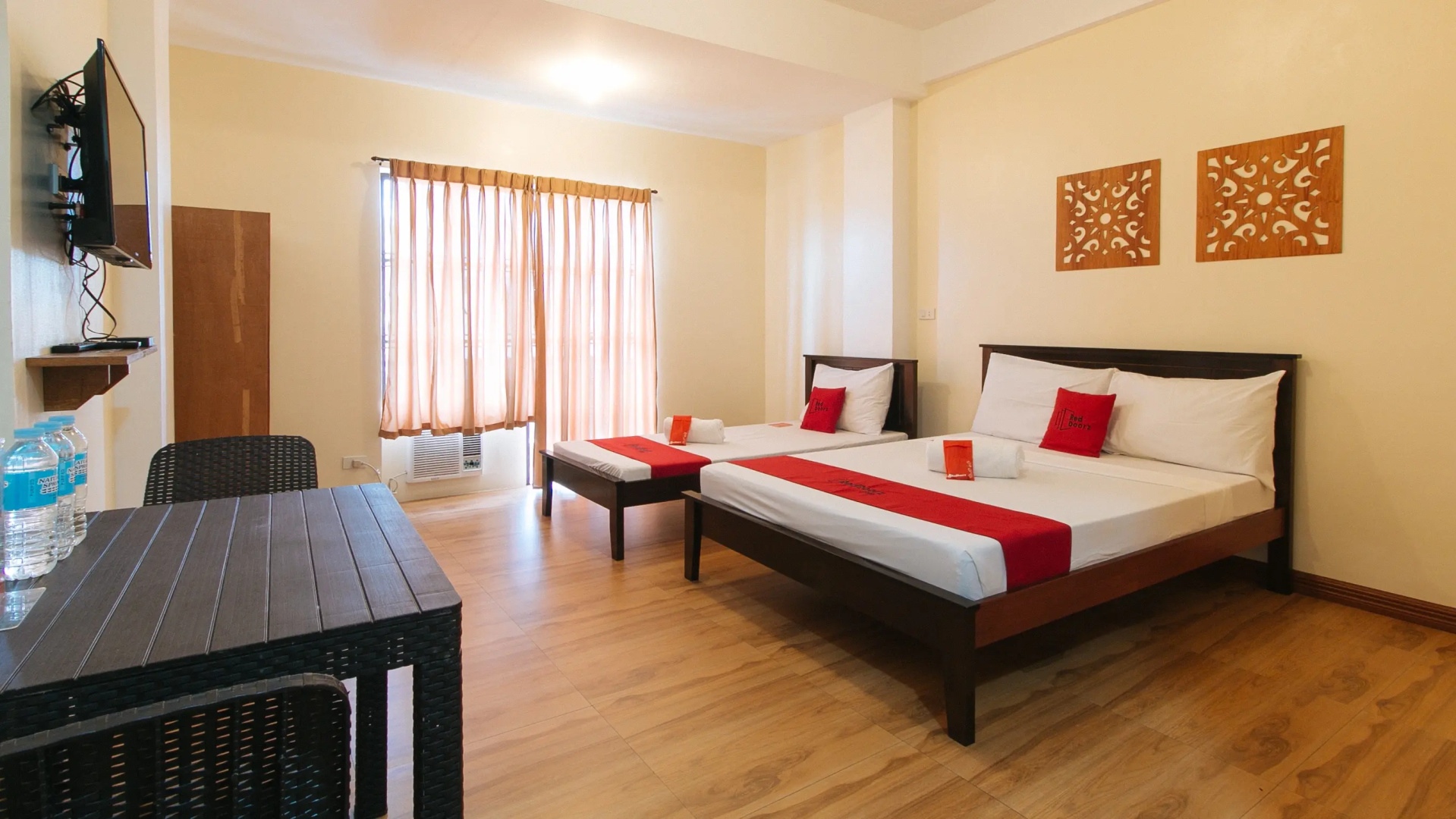 Foto - RedDoorz Plus near Johnson and Johnson Paranaque