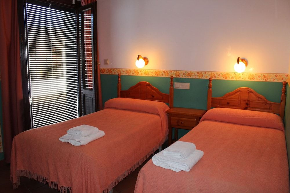 Photo - Hostal y Apartamento Rural Los Naranjos