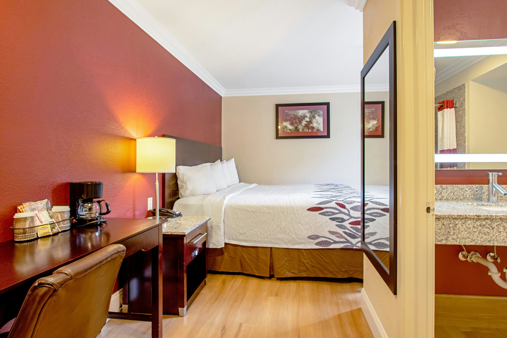 Foto - Red Roof Inn & Suites Monterey