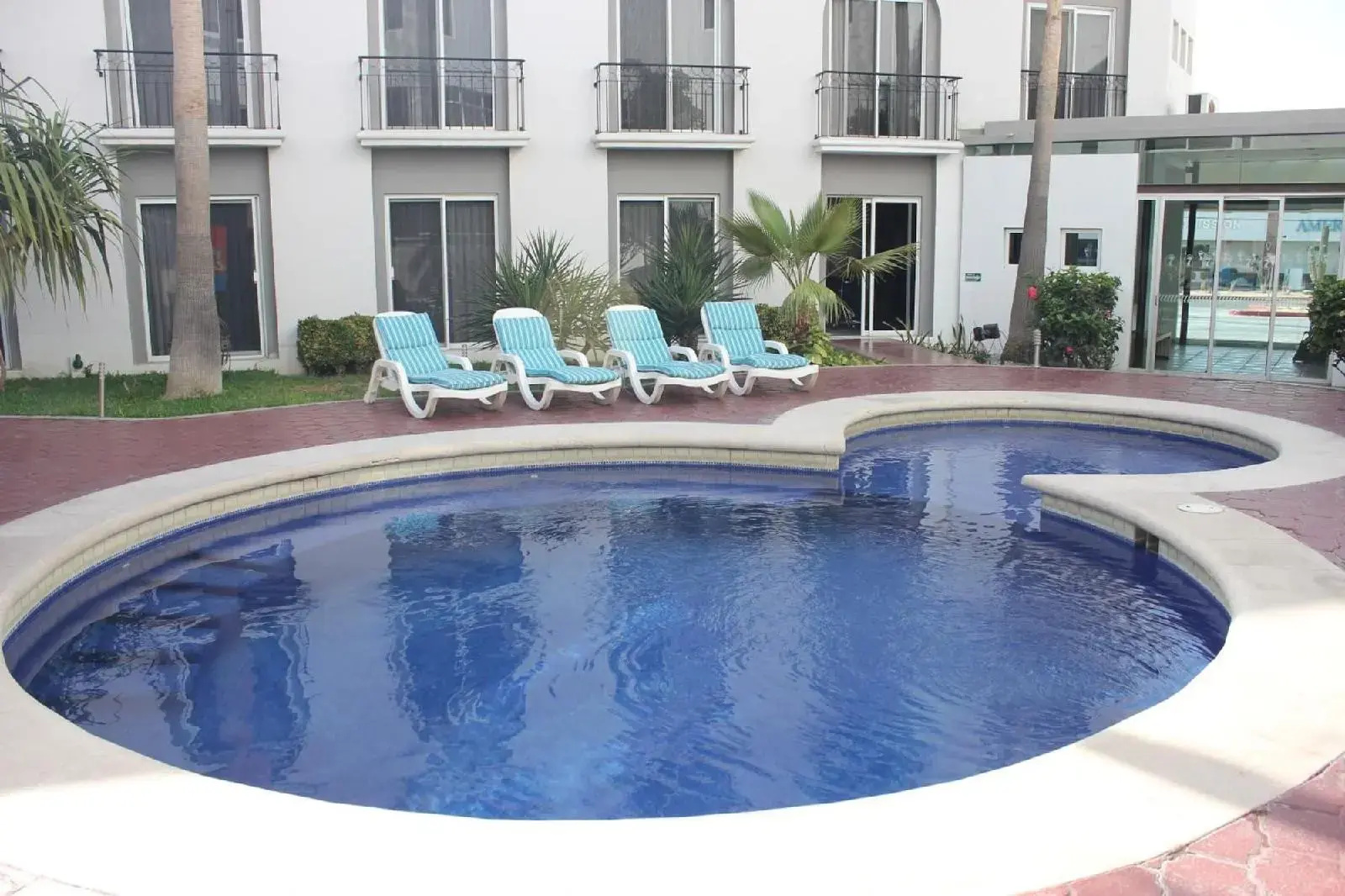 Foto - Seven Crown Express & Suites by Kavia