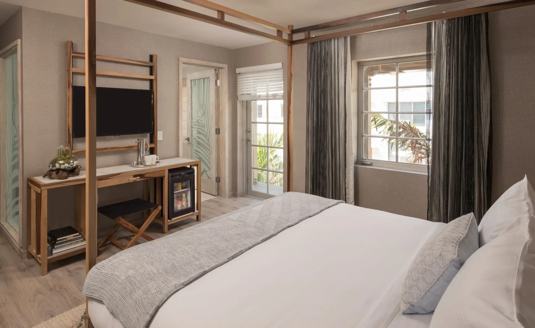 Foto - Lennox Miami Beach