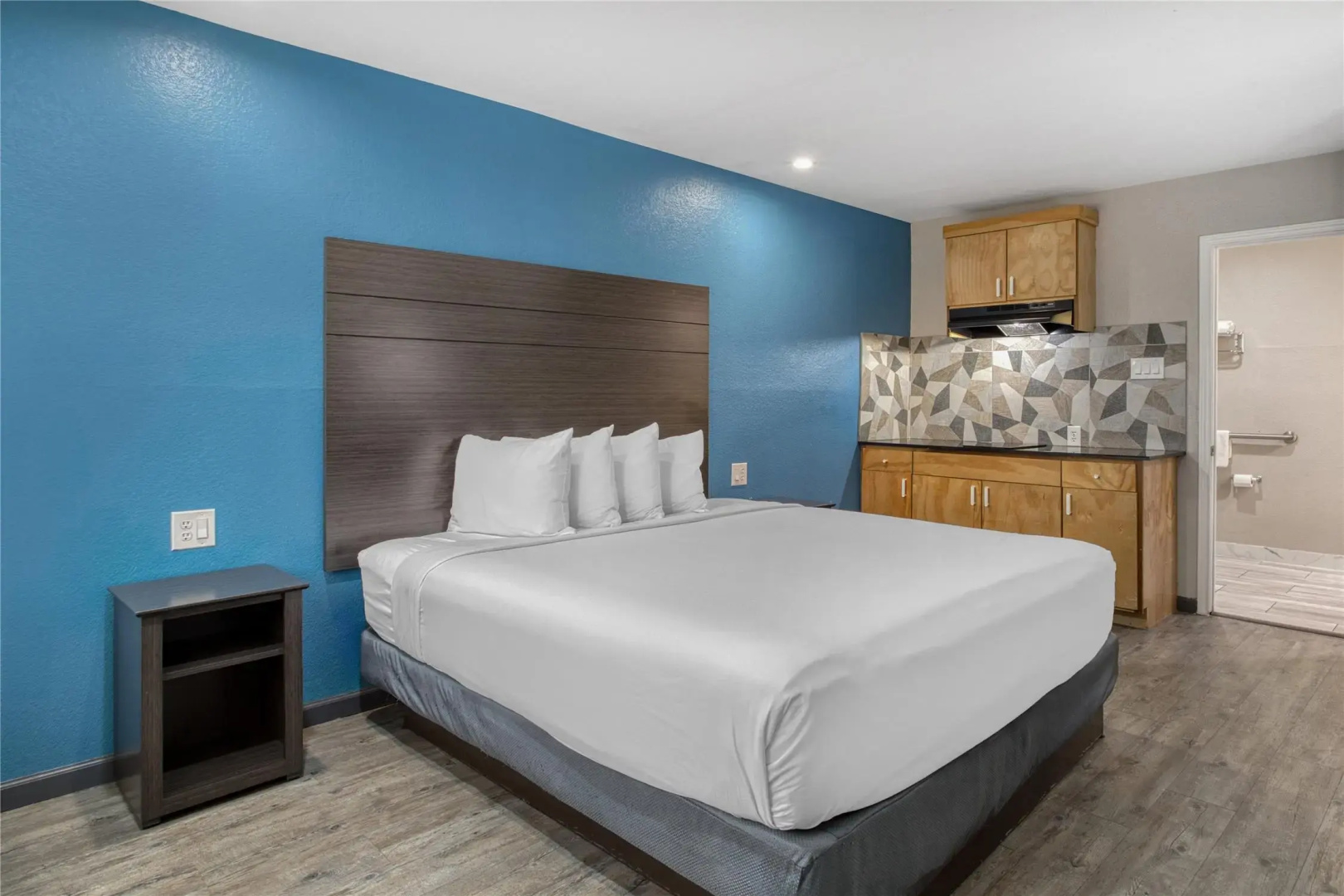 Photo - SureStay Hotel by Best Western Spring North Houston