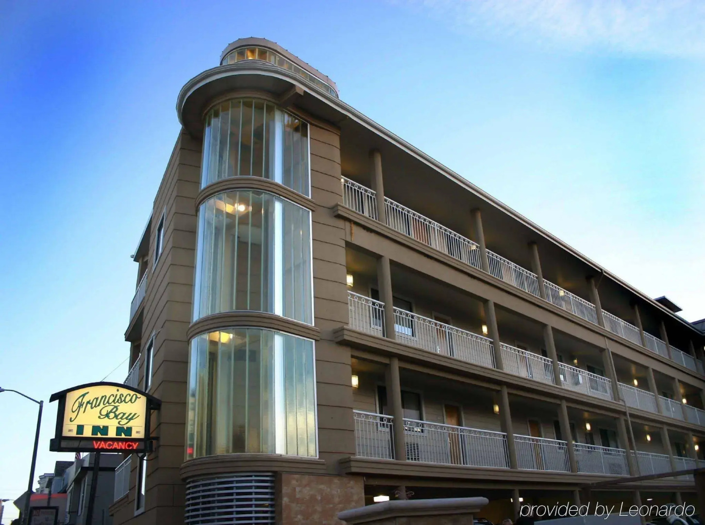 Foto - Francisco Bay Inn