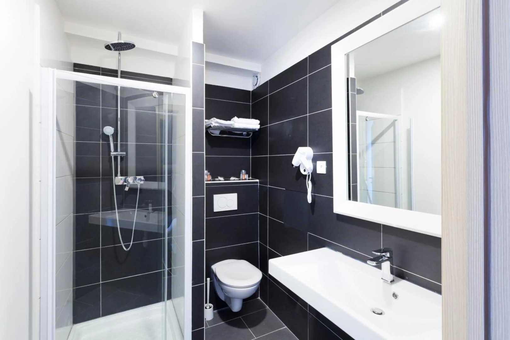 Photo - The Originals City, Marne-la-Vallée Est, Meaux ,GLASSY HOTEL