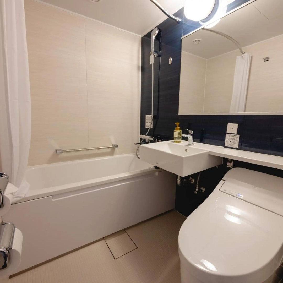Photo - Mariners Court