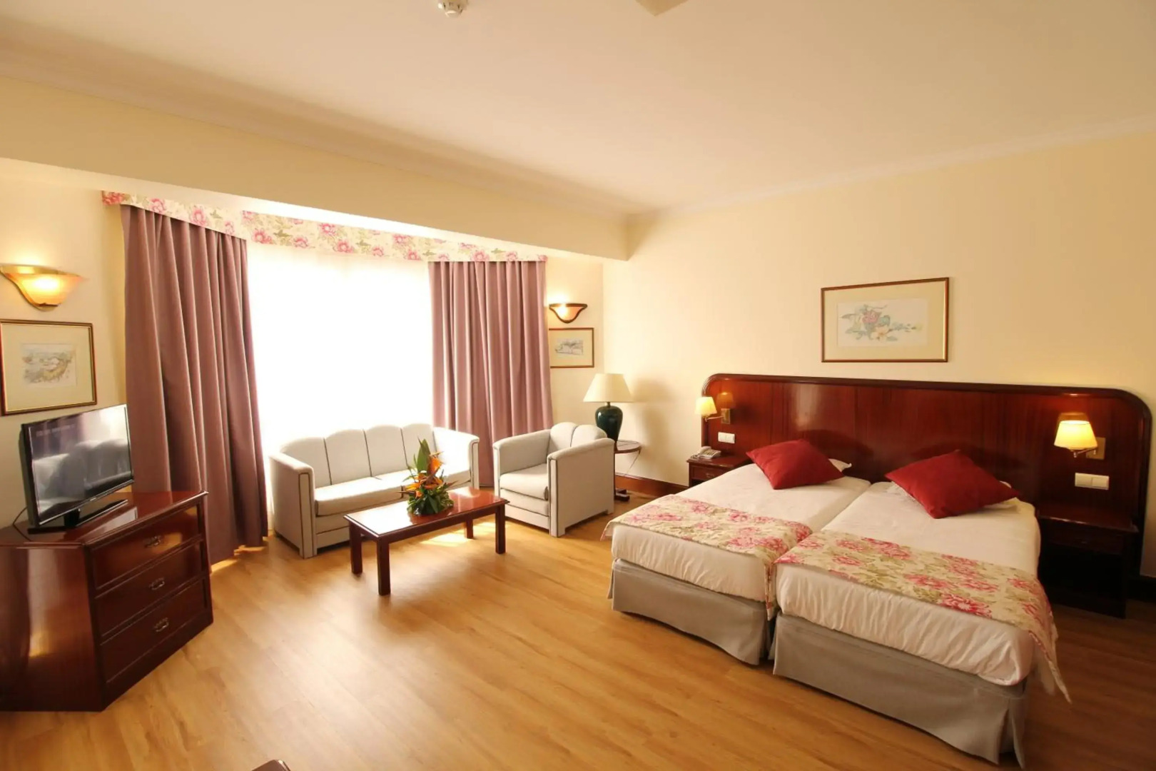 Foto - Suite Hotel Jardins Da Ajuda