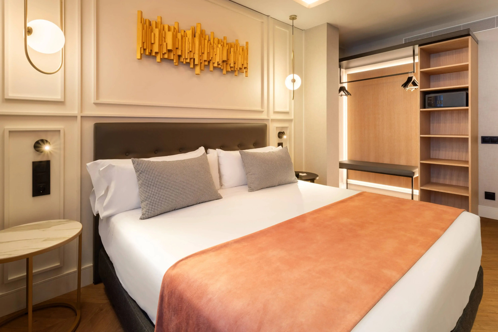 Foto - Catalonia Goya